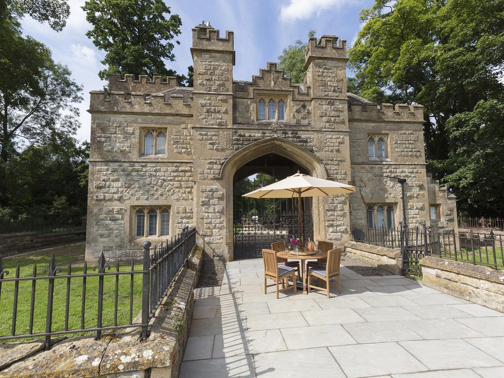 Castle Gatehouse Villa Winchcombe Exterior photo